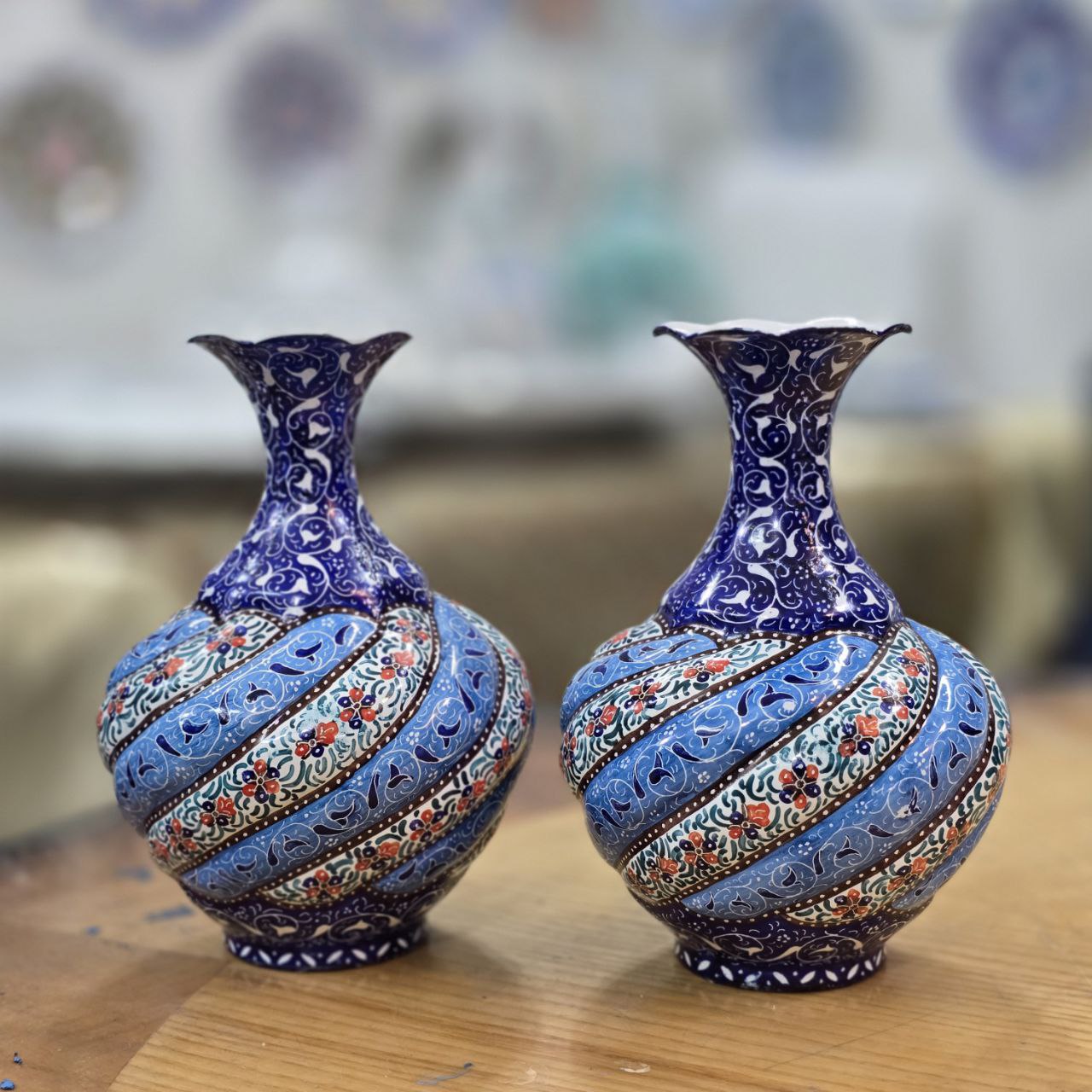 گلدان میناکاری مسی میناسرای نیکنامی کد 16 بسته دو عددی - تصویر 2