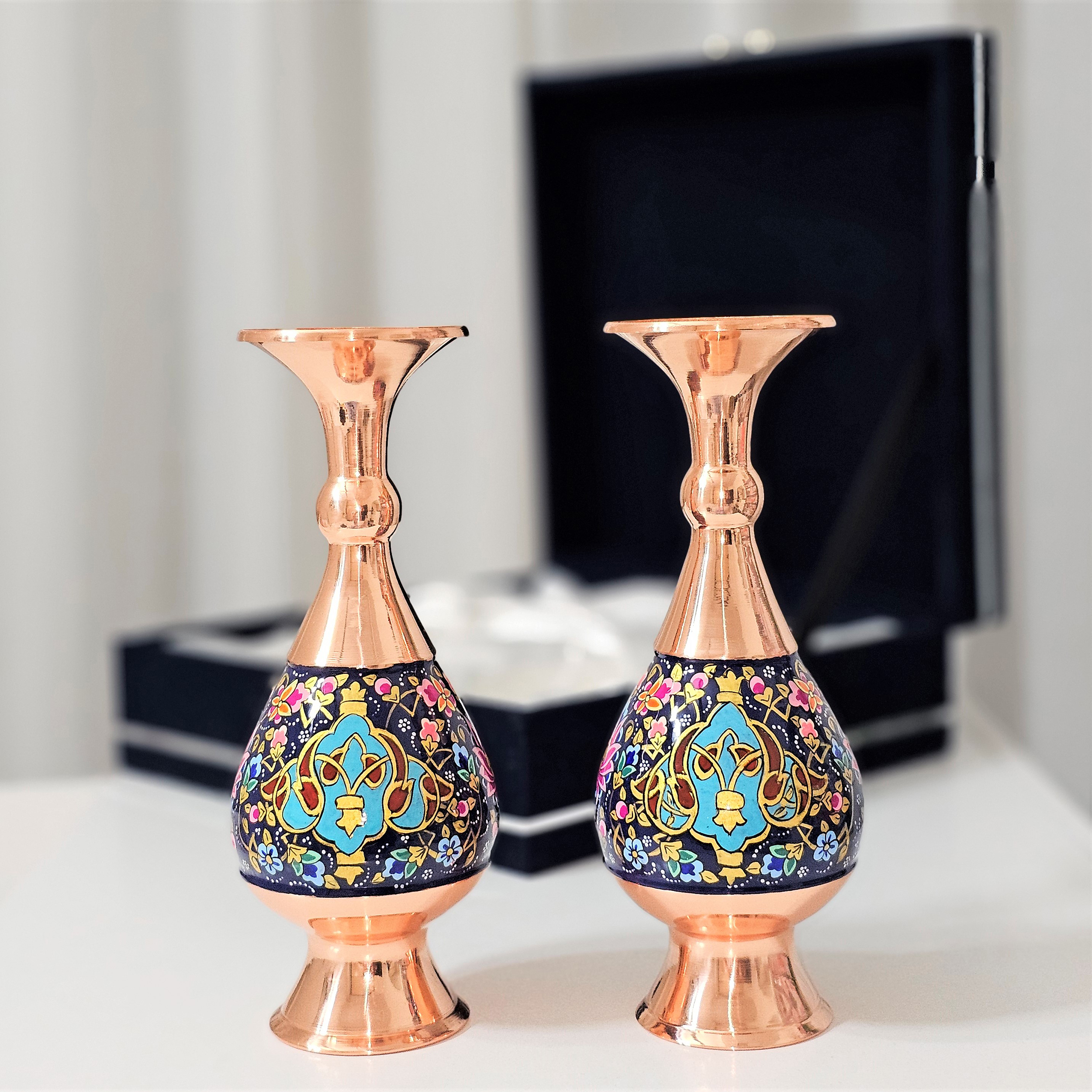 گلدان مسی نگارستان نيلی مدل پرداز کد JR-gld20 بسته 2 عددی - تصویر 4